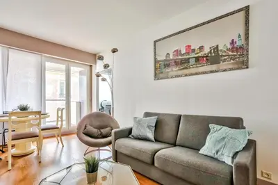 Plan de l'établissement Appartement Quartier Arc de Triomphe Free Netflix