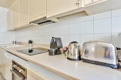 Plan de l'établissement Appartement Quartier Arc de Triomphe Free Netflix