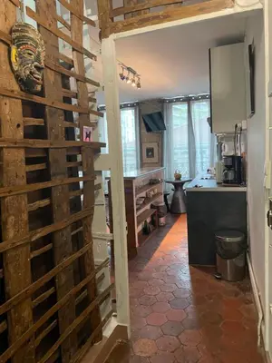 Cuisine ou kitchenette dans l'établissement La Thipique