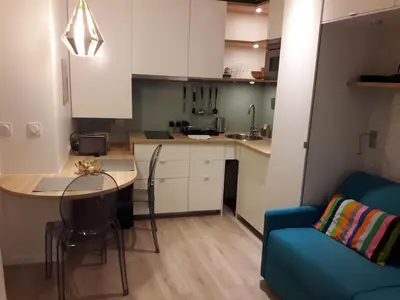 Cuisine ou kitchenette dans l'établissement Nid douillet parisien