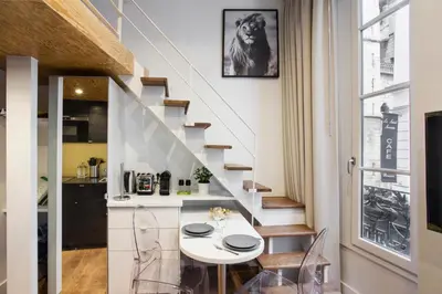 Cuisine ou kitchenette dans l'établissement Nid douillet parisien