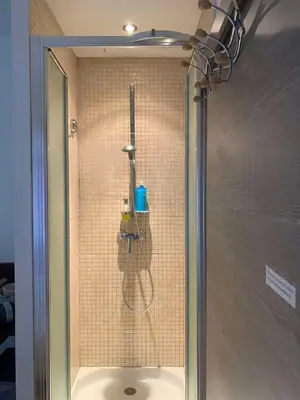 Salle de bains dans l'établissement Confort à Paris, 8ème, galerie Lafayette, Louvre, champs Elysée