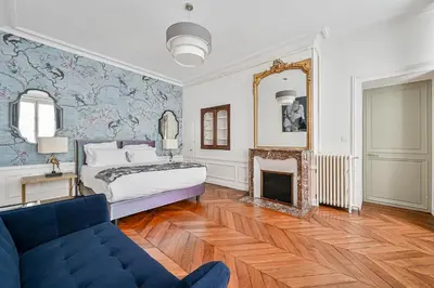 Un ou plusieurs lits dans un hébergement de l'établissement Appartement de luxe - Assemblée Nationale