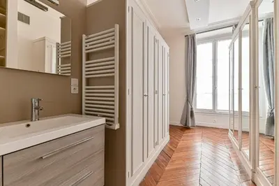Salle de bains dans l'établissement Appartement de luxe - Assemblée Nationale