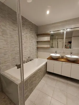 Salle de bains dans l'établissement Loft, atelier artiste Montmartre