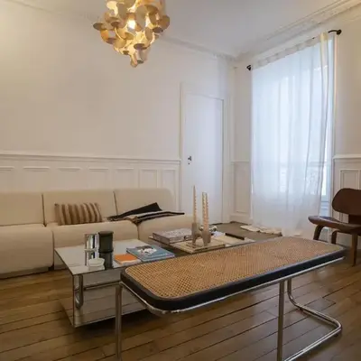 Spacious & bright cocoon