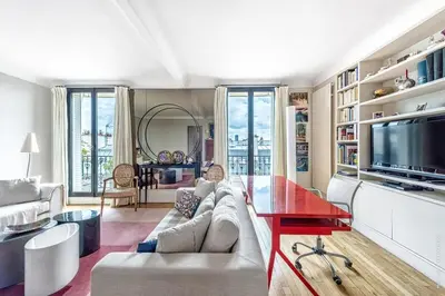 Télévision ou salle de divertissement dans l'établissement Chaillot - Lübeck I 1bdr by B'Your Home