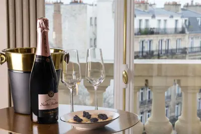 Boissons dans l'établissement Yuna Saint-Germain-des-Prés - Serviced Apartments