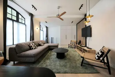 Télévision ou salle de divertissement dans l'établissement Appartement familiale sauna Paris 10 - 8P - FLAT-GUEST