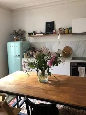 Cuisine ou kitchenette dans l'établissement Appartement 75009 PARIS 50m2 métro poissonnière 3 pers & baby