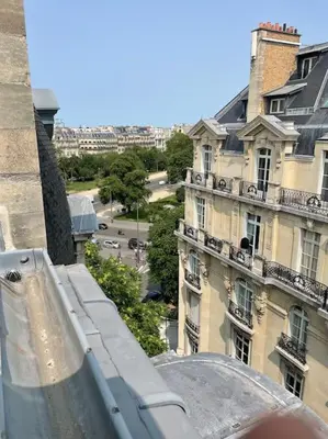 Vue générale sur Paris ou vue de la ville depuis l'appartement