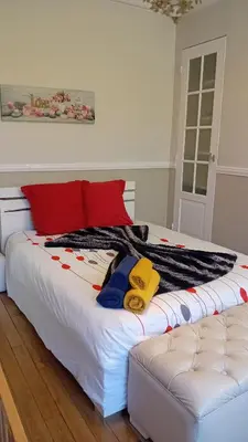 Un ou plusieurs lits dans un hébergement de l'établissement Appartement lumineux à Arcueil-Cachan