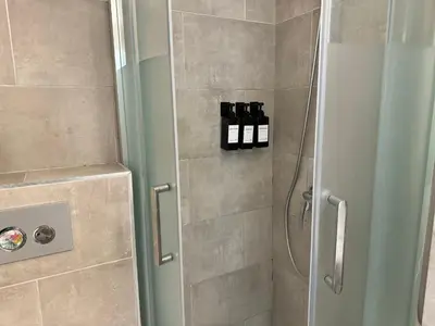 Salle de bains dans l'établissement Charming intim apartment in Paris South