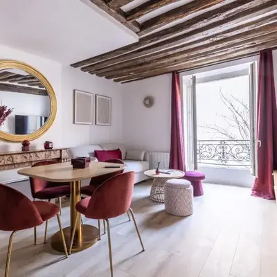 Luxury Newly Renovated 4 stars Prestige Apartment