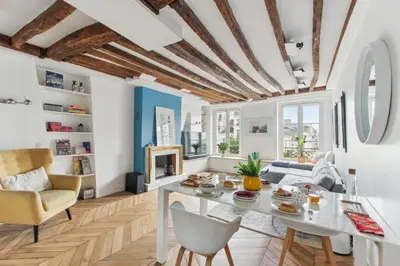 Coin salon dans l'établissement Luxury Hideaway - Stunning View -Hyper-Center -Paris