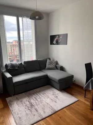 Coin salon dans l'établissement Jouny’s lovely 1 bedroom apartment, 38m2 fully furnished