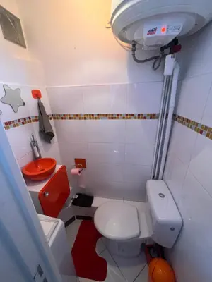Salle de bains dans l'établissement Jouny’s lovely 1 bedroom apartment, 38m2 fully furnished