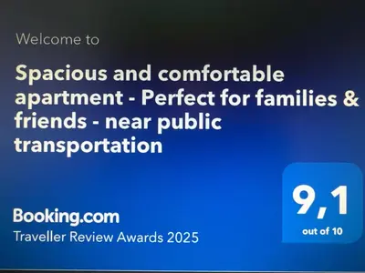 Certificat, récompense, panneau ou autre document affiché dans l'établissement Spacious and comfortable apartment - Perfect for families & friends - near public transportation