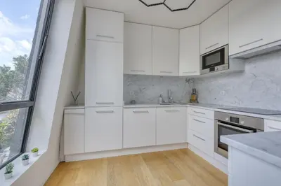 Cuisine ou kitchenette dans l'établissement Luxury Penthouse with A/C Terrace & View-Le Marais