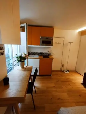 Cuisine ou kitchenette dans l'établissement Sacré coeur studio