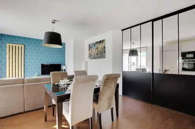 Cuisine ou kitchenette dans l'établissement Cosy apartment & balcony -1BR 4P- Levallois-Perret