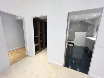 Cuisine ou kitchenette dans l'établissement 166 - Urban Luxury Apartment in Center of Paris
