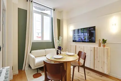Télévision ou salle de divertissement dans l'établissement Amazing apartment - 2P/1BR Université de Paris Tolbiac