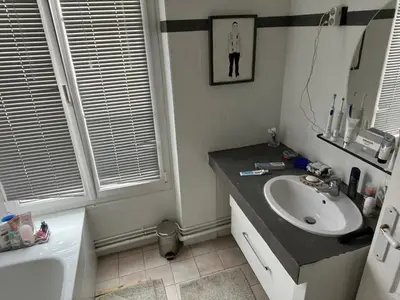 Cuisine ou kitchenette dans l'établissement chambre privée dans superbe appartement parisien !
