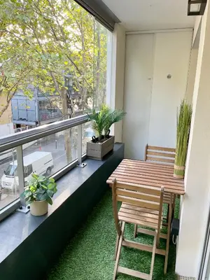 Balcon ou terrasse dans l'établissement Spacious Cozy Apartment close Paris & Flea Market at St Ouen
