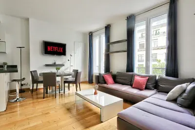 Plan de l'établissement Appartement Quartier Champs-Élysées 4 Free Netflix