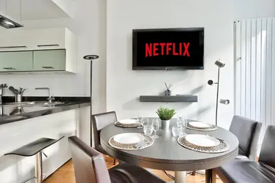Plan de l'établissement Appartement Quartier Champs-Élysées 4 Free Netflix