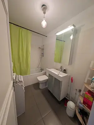 Salle de bains dans l'établissement Large studio with terrace for up to 4 people
