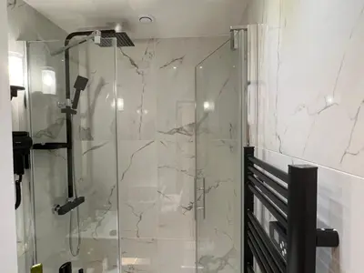 Salle de bains dans l'établissement Cosy appartement à 500m de Montmartre