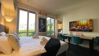 Télévision ou salle de divertissement dans l'établissement Marais-Bretagne, rue Béranger - 4 people