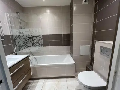 Salle de bains dans l'établissement Spacious & modern flat close to Parc Monceau