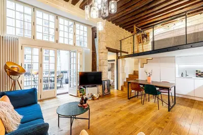 Coin salon dans l'établissement GuestReady - One glorious stay in Le Marais
