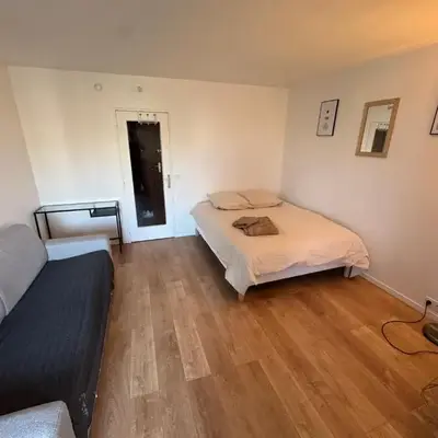Studio pour 2 personnes avec Balcon Metro Marcel Sambat