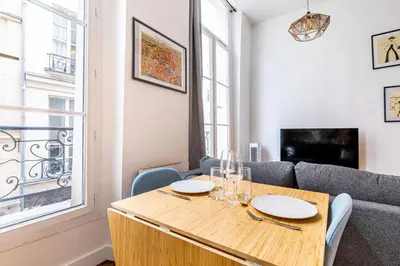 Coin salon dans l'établissement GuestReady - Warm Getaway in Le Marais