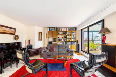 Coin salon dans l'établissement GuestReady - Duplex avec terrasse privée