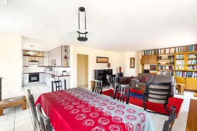Cuisine ou kitchenette dans l'établissement GuestReady - Duplex avec terrasse privée