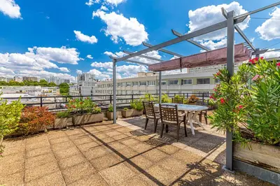 Balcon ou terrasse dans l'établissement GuestReady - Duplex avec terrasse privée