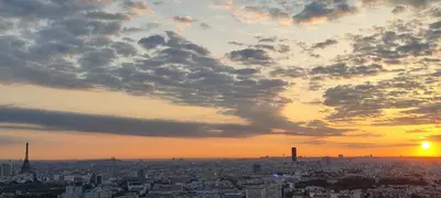Lever ou coucher de soleil vu de l'appartement ou à proximité