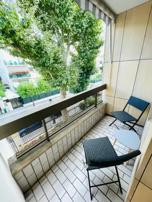 Balcon ou terrasse dans l'établissement Appart Champs Élysée bagatelle - 4 pers