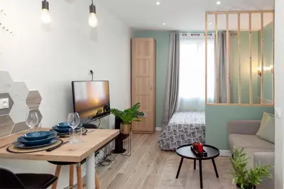 Télévision ou salle de divertissement dans l'établissement Studio cozy, proche paris