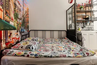 Un ou plusieurs lits dans un hébergement de l'établissement Studio Paris - Métro 7 Cadet - Quartier Faubourg-Montmartre