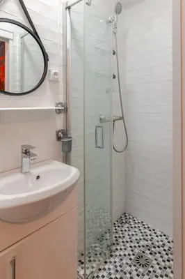 Salle de bains dans l'établissement Studio Paris - Métro 7 Cadet - Quartier Faubourg-Montmartre