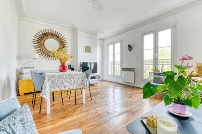 Coin salon dans l'établissement Stunning Apartment 2br + balcony + nice view