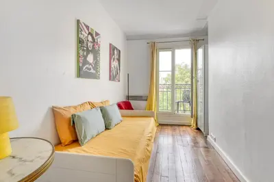 Un ou plusieurs lits dans un hébergement de l'établissement Stunning Apartment 2br + balcony + nice view