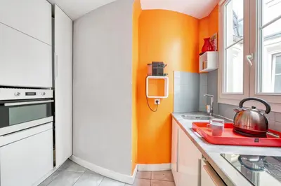 Cuisine ou kitchenette dans l'établissement Stunning Apartment 2br + balcony + nice view