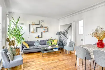 Coin salon dans l'établissement Stunning Apartment 2br + balcony + nice view